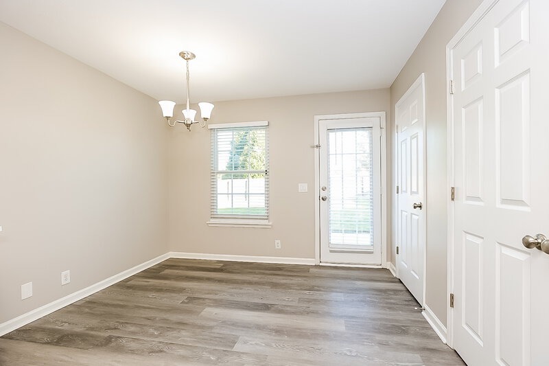 2,960/Mo, 7552 W Winchester Dr Antioch, TN 37013 Dining Room View