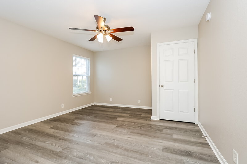 2,960/Mo, 7552 W Winchester Dr Antioch, TN 37013 Main Bedroom View 2