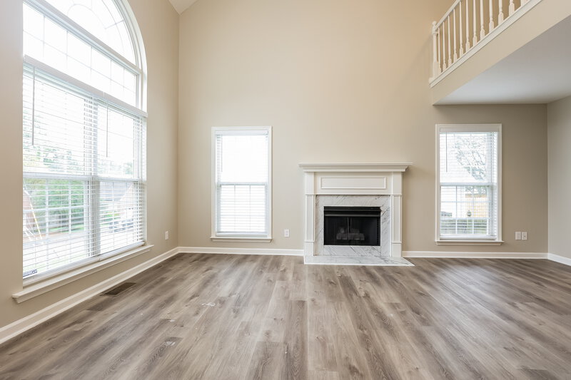 2,350/Mo, 3904 Waterford Way Antioch, TN 37013 Living Room View