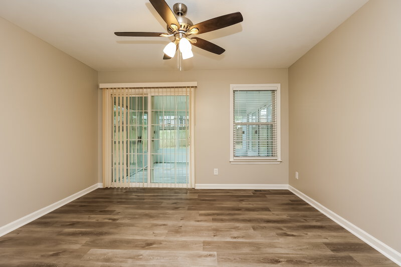 2,350/Mo, 3904 Waterford Way Antioch, TN 37013 Main Bedroom View 2