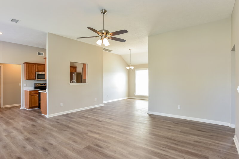 3,010/Mo, 416 Lake Forest Dr La Vergne, TN 37086 Living Room View