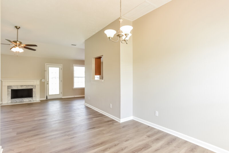 3,010/Mo, 416 Lake Forest Dr La Vergne, TN 37086 Dining Room View