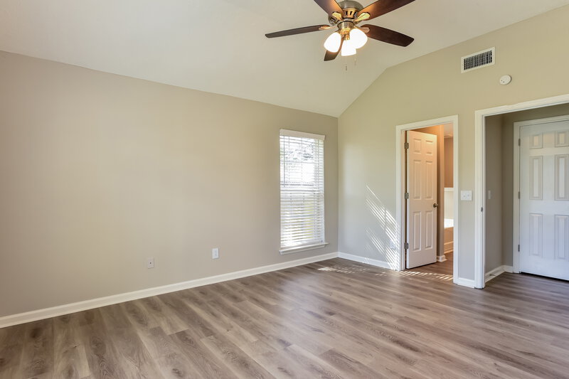 3,010/Mo, 416 Lake Forest Dr La Vergne, TN 37086 Main Bedroom View