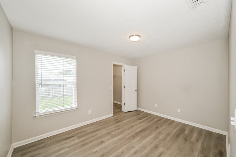 2,115/Mo, 416 Lake Forest Dr La Vergne, TN 37086 Bedroom View