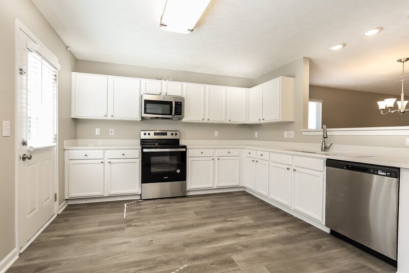 2,165/Mo, 5509 Dory Dr Antioch, TN 37013 Kitchen View