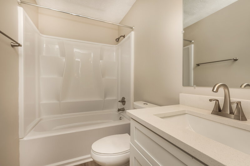 2,165/Mo, 5509 Dory Dr Antioch, TN 37013 Bathroom View