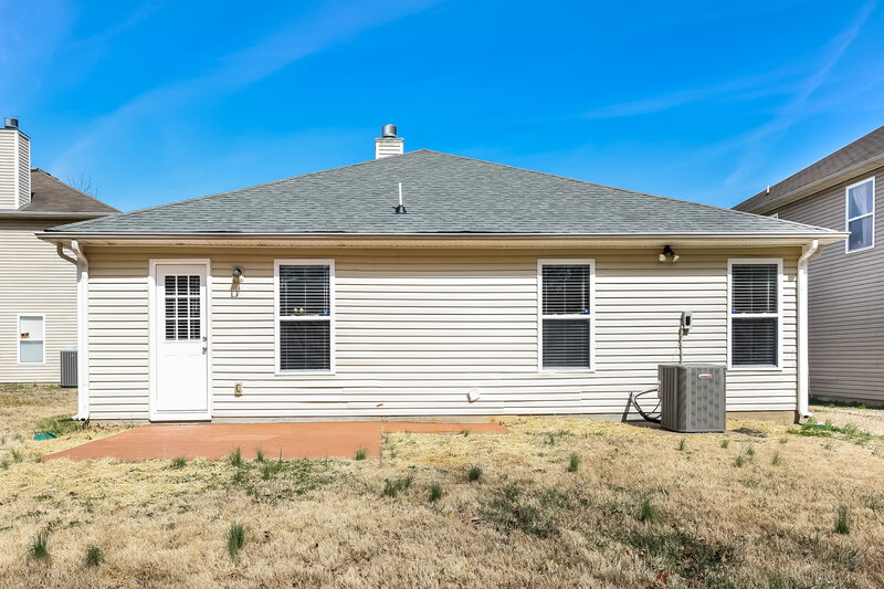 2,165/Mo, 5509 Dory Dr Antioch, TN 37013 Rear View