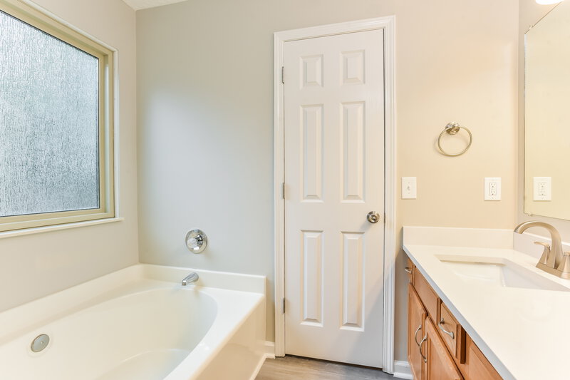 2,285/Mo, 3625 Seasons Dr Antioch, TN 37013 Main Bedroom View 3