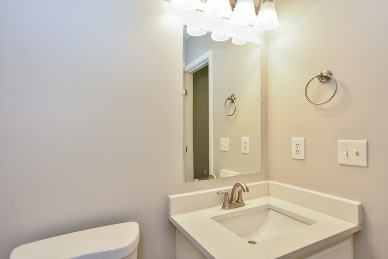 1,870/Mo, 535 Wildwood Dr Smyrna, TN 37167 Main Bathroom View