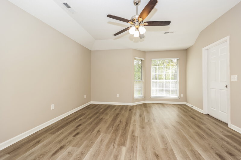 2,090/Mo, 171 Bill Stewart Blvd La Vergne, TN 37086 Main Bedroom View 2