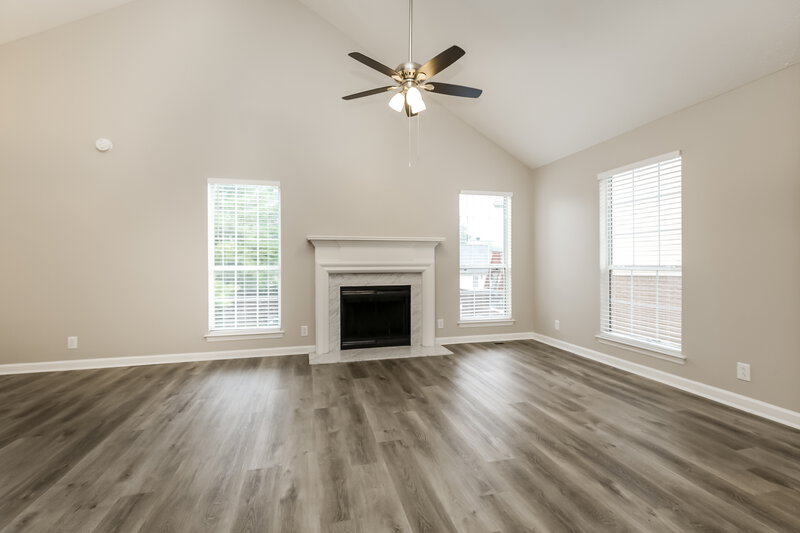 1,900/Mo, 1216 Danbury Ct Nashville, TN 37214 Living Room View