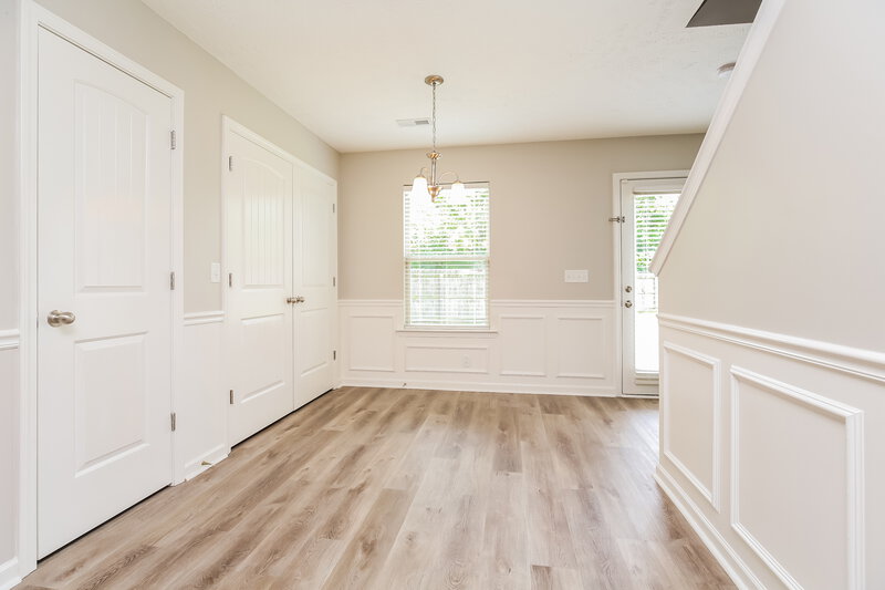 2,640/Mo, 1806 Warmingfield Dr Murfreesboro, TN 37127 Dining Room View