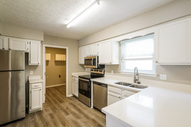 2,145/Mo, 824 Bishopsgate Rd Antioch, TN 37013 Kitchen View