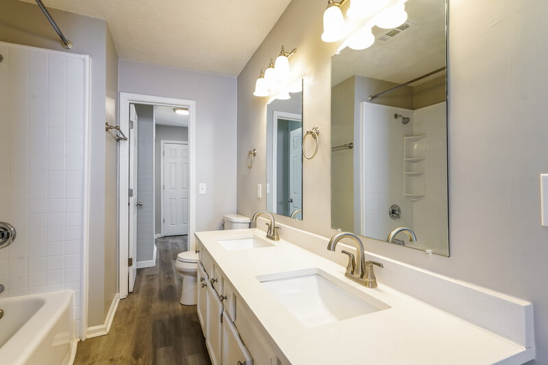 2,145/Mo, 824 Bishopsgate Rd Antioch, TN 37013 Main Bathroom View