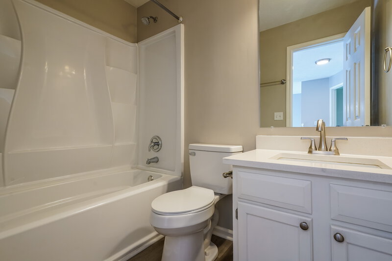 2,145/Mo, 824 Bishopsgate Rd Antioch, TN 37013 Bathroom View