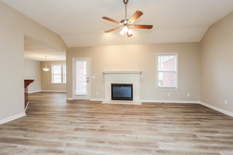 3,390/Mo, 4116 Highlander Ct Antioch, TN 37013 Living Room View