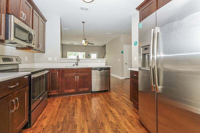 2,415/Mo, 8809 Cressent Glen Ct Antioch, TN 37013 Kitchen View 3