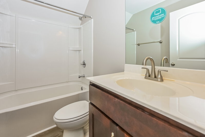 2,415/Mo, 8809 Cressent Glen Ct Antioch, TN 37013 Bathroom View 2