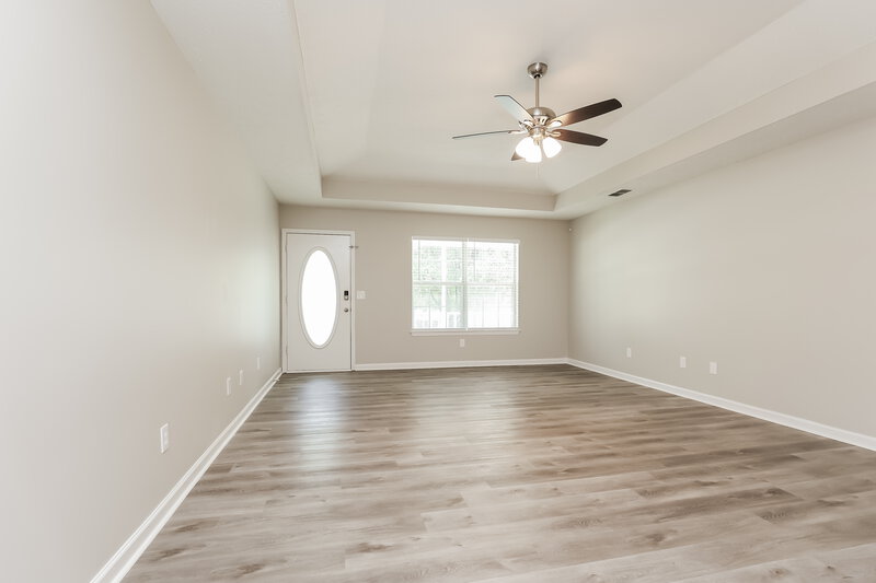 2,255/Mo, 101 Cedar Bend Ct La Vergne, TN 37086 Living Room View