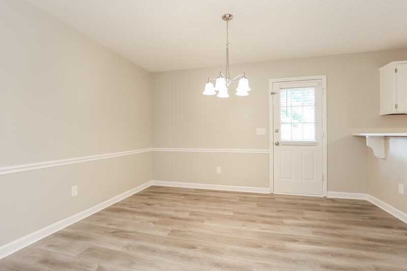 2,255/Mo, 101 Cedar Bend Ct La Vergne, TN 37086 Dining Room View