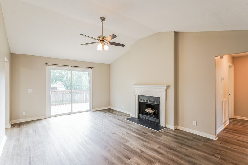 2,030/Mo, 404 Sorensen Way Madison, TN 37115 Living Room View 2