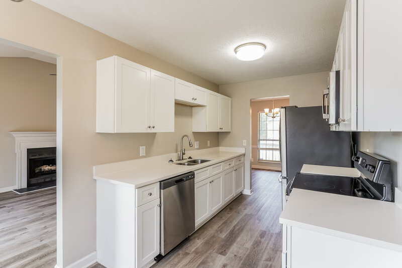 2,030/Mo, 404 Sorensen Way Madison, TN 37115 Kitchen View 2