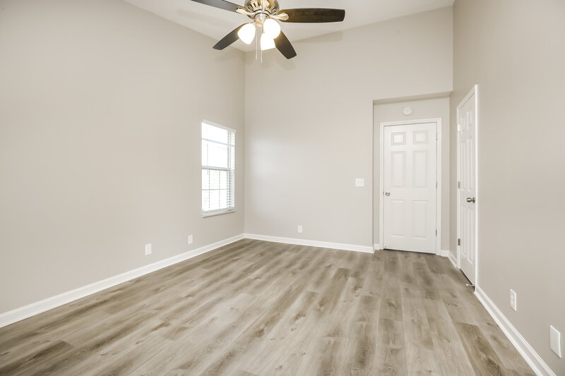 2,200/Mo, 404 Sorensen Way Madison, TN 37115 Main Bedroom View 2