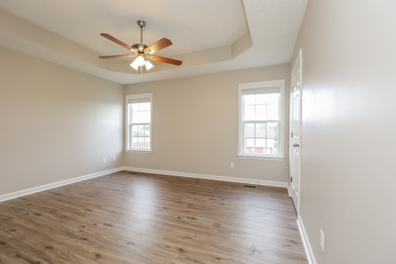 1,960/Mo, 6131 Steve Scarlett Pl La Vergne, TN 37086 Main Bedroom View 2