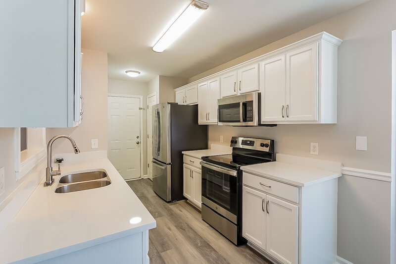 2,085/Mo, 116 Shady View Dr Hendersonville, TN 37075 Kitchen View