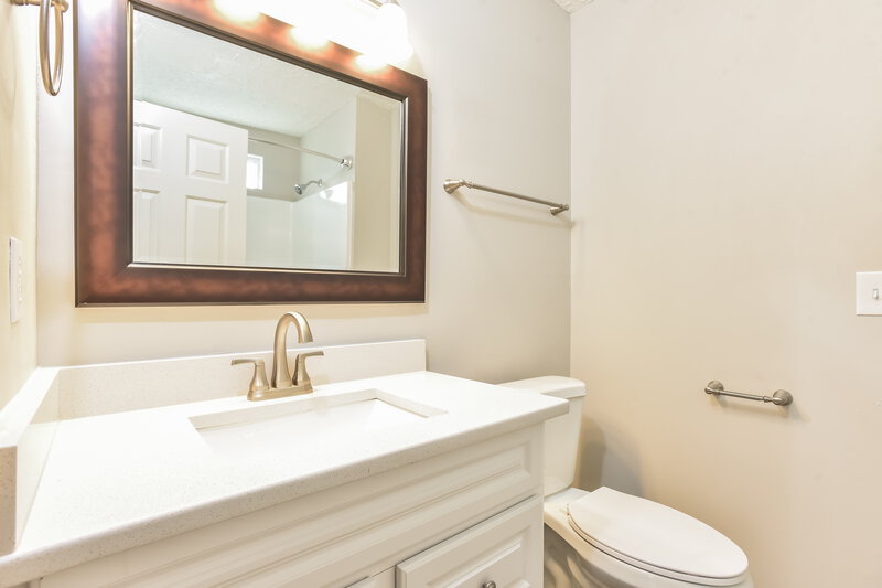 1,815/Mo, 517 Titan Ct Antioch, TN 37013 Primary Bathroom View