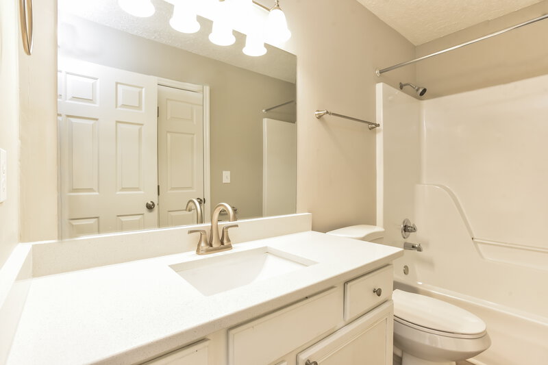 1,815/Mo, 517 Titan Ct Antioch, TN 37013 Bathroom View