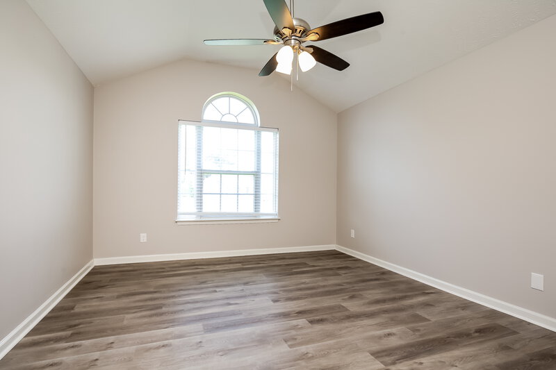 1,990/Mo, 864 Lavergne Ln La Vergne, TN 37086 Main Bedroom View 2