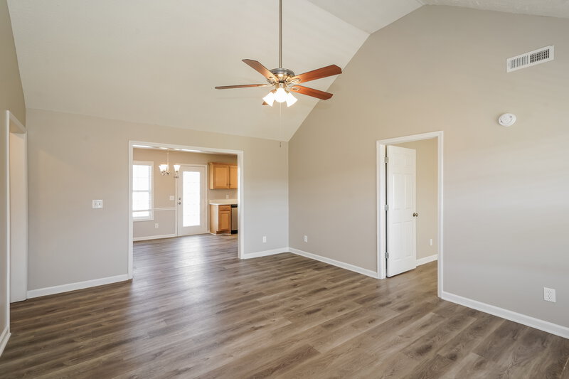 2,560/Mo, 7017 Steen Blvd Smyrna, TN 37167 Living Room View 2