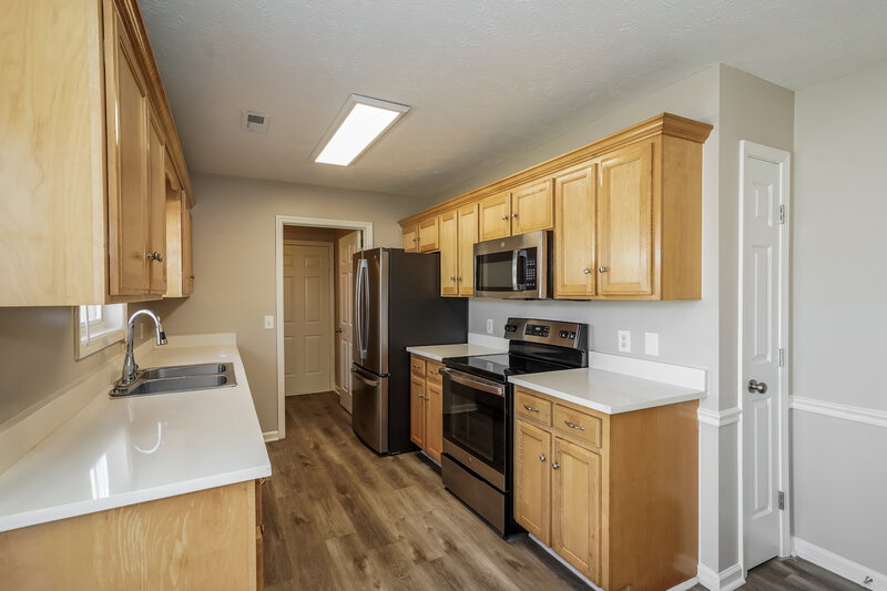 2,560/Mo, 7017 Steen Blvd Smyrna, TN 37167 Kitchen View