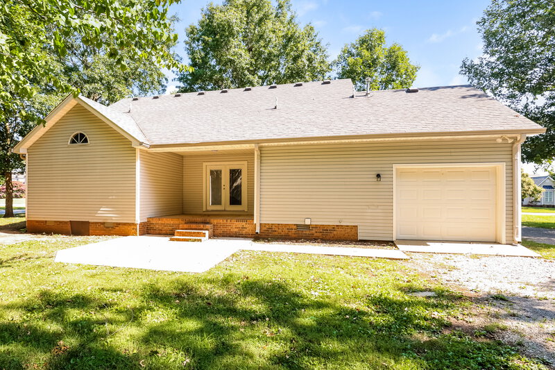 1,825/Mo, 1002 Esquire Ct Murfreesboro, TN 37130 Rear View