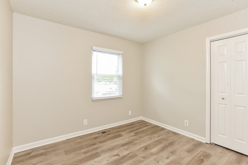 2,370/Mo, 412 S Towne Ct Antioch, TN 37013 Bedroom View 2