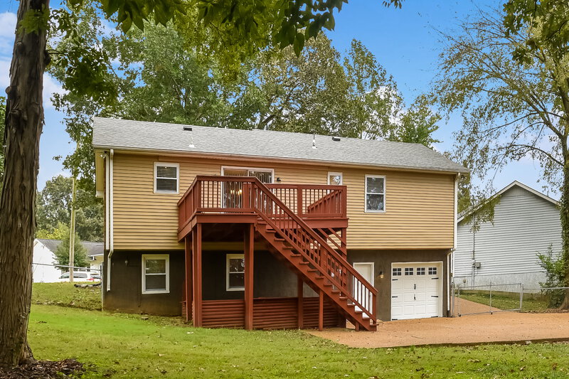 2,370/Mo, 412 S Towne Ct Antioch, TN 37013 Rear View