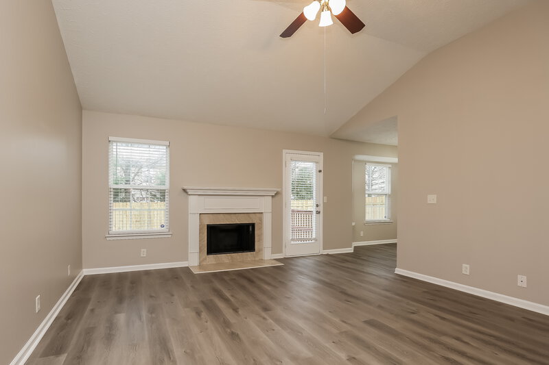 2,015/Mo, 1919 Odessa Ave Murfreesboro, TN 37128 Living Room View