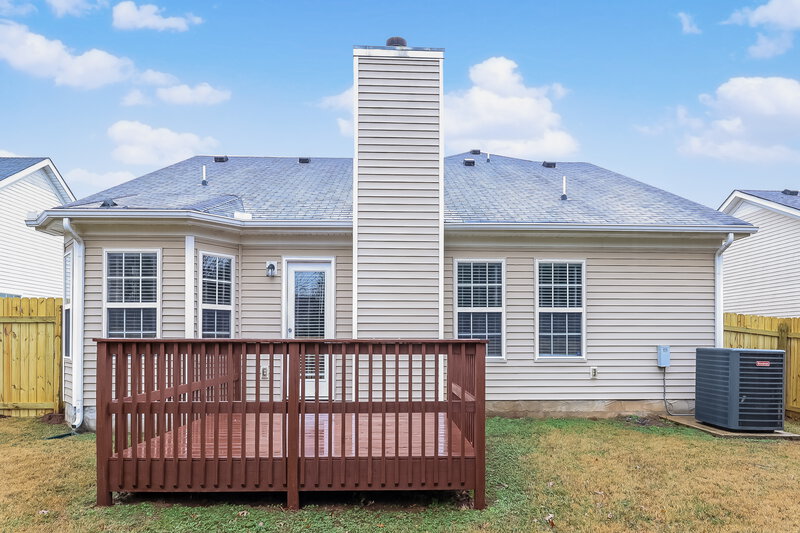 2,015/Mo, 1919 Odessa Ave Murfreesboro, TN 37128 Rear View