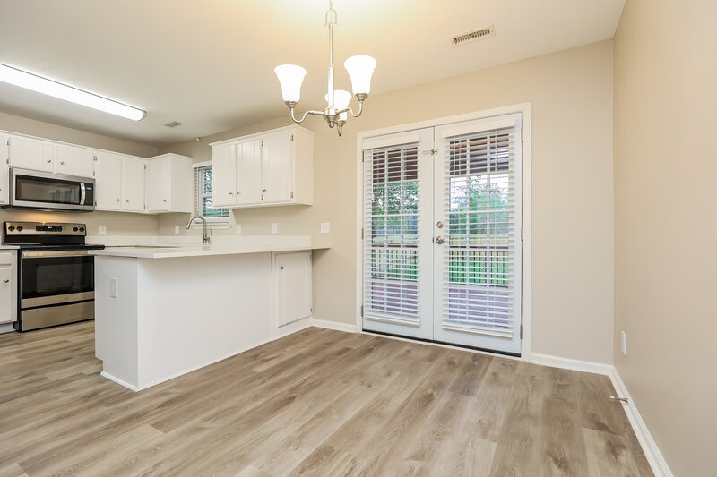 2,410/Mo, 841 Post Oak Dr Antioch, TN 37013 Dining Room View 2