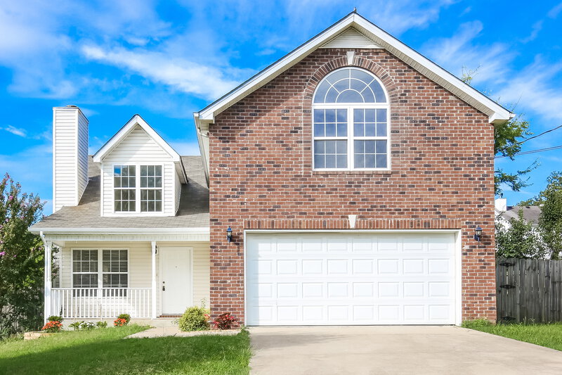 2,370/Mo, 132 Mary Joe Martin Dr La Vergne, TN 37086 External View