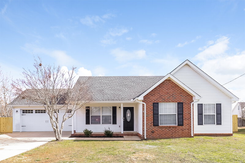 2,040/Mo, 2922 Henderson Ln Murfreesboro, TN 37130 External View