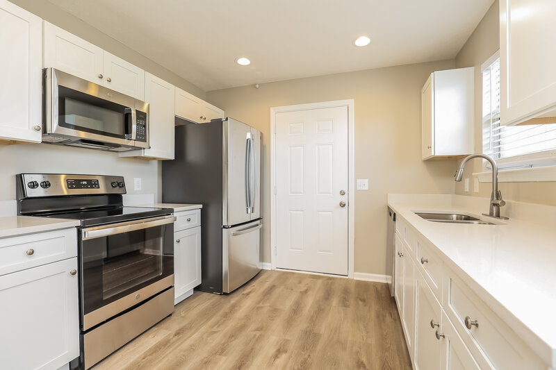 2,040/Mo, 2922 Henderson Ln Murfreesboro, TN 37130 Misc View 7