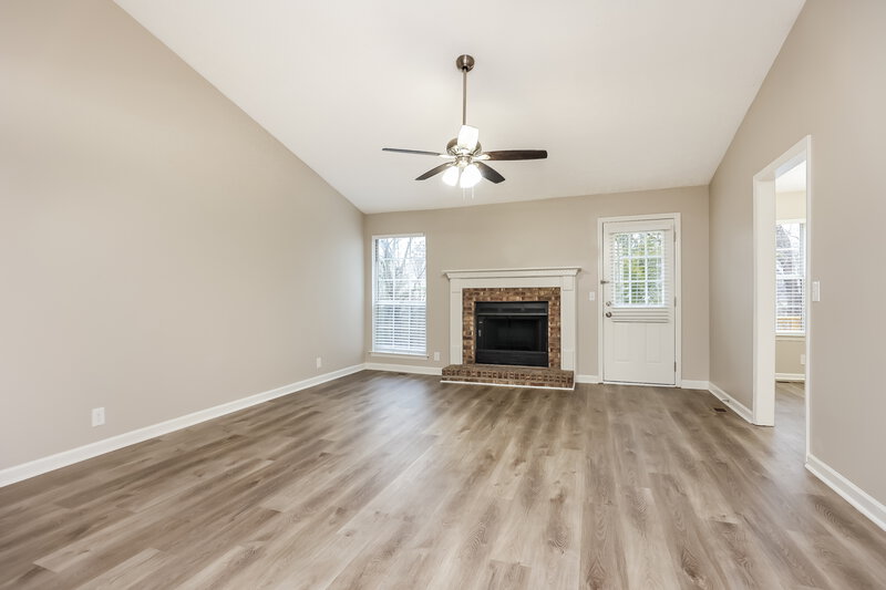 3,340/Mo, 3341 Oak Timber Dr Antioch, TN 37013 Living Room View