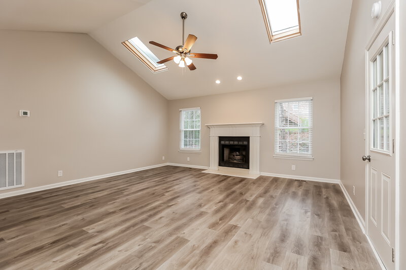 3,160/Mo, 3329 Quail Run Ct Nashville, TN 37214 Living Room View