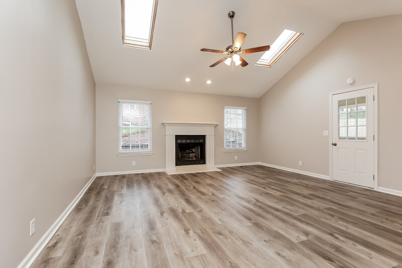 3,160/Mo, 3329 Quail Run Ct Nashville, TN 37214 Living Room View 2