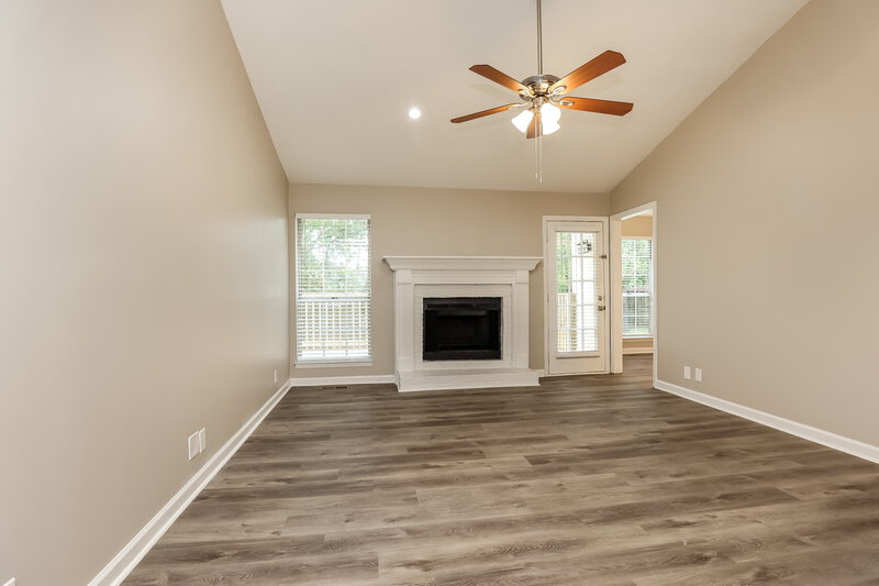 1,965/Mo, 3620 Lipton Pl Antioch, TN 37013 Living Room View 2