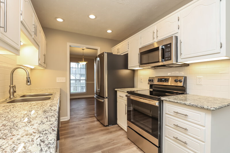 1,965/Mo, 3620 Lipton Pl Antioch, TN 37013 Kitchen View 2