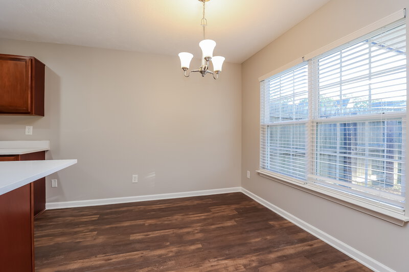 2,370/Mo, 804 Birchmill Pt N Antioch, TN 37013 Dining Room View