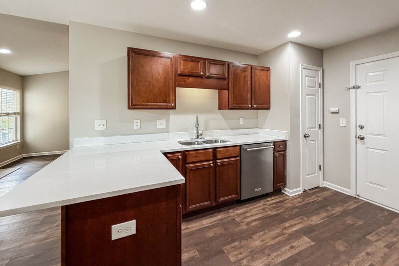 2,085/Mo, 804 Birchmill Pt N Antioch, TN 37013 Kitchen View 2